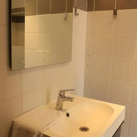 405 - Sejour Romantique Dans Un De 5 - Flat-guest